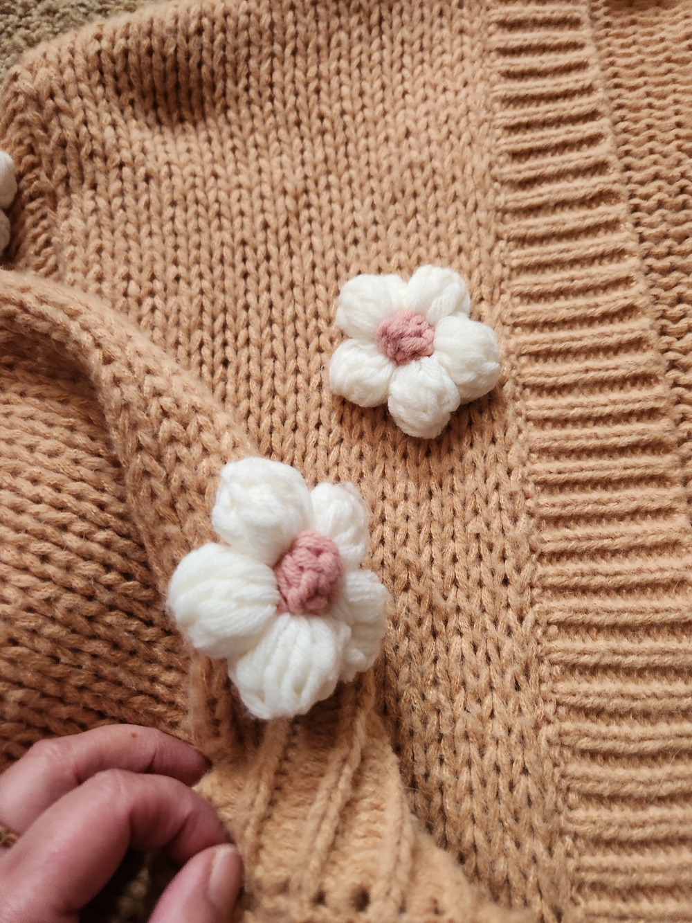 Maeve Peach Flower-Appliqué Chunky Cardigan - Picture 3 of 9